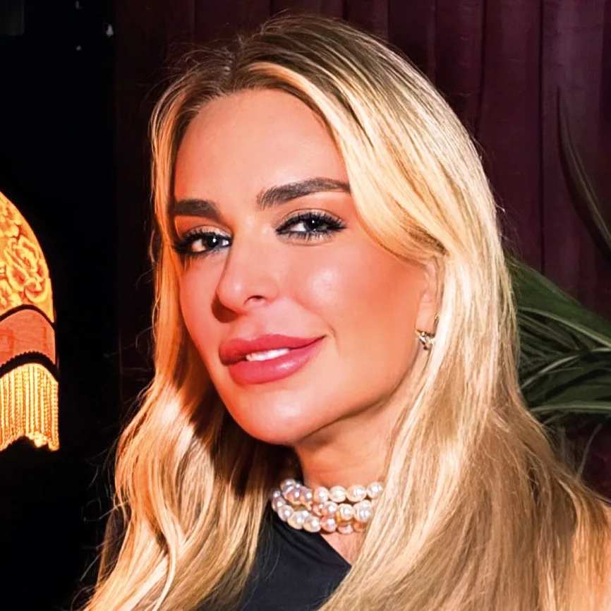 Lobista ligada a Lulinha, Roberta Luchsinger deve R$ 1 milhão em impostos ao governo