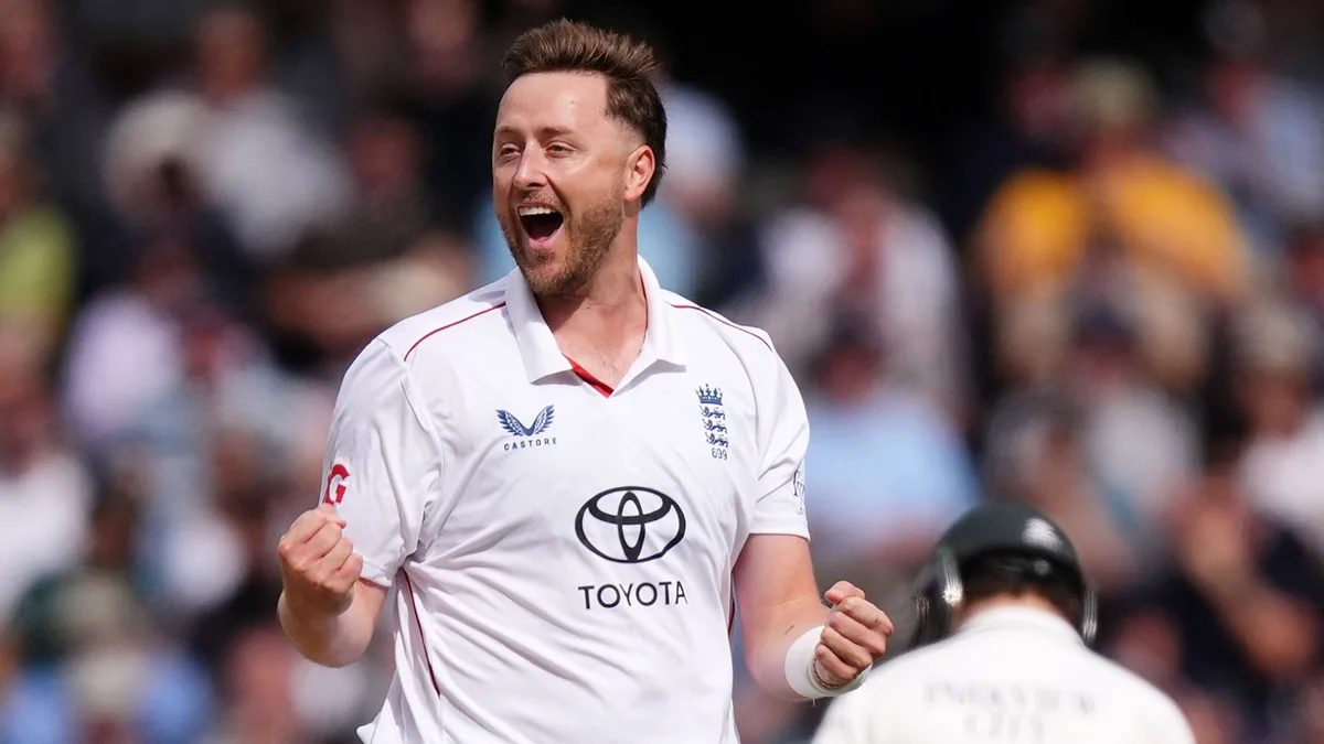 'Exceptional' Robinson hailed as he and Tongue cut match ball in half