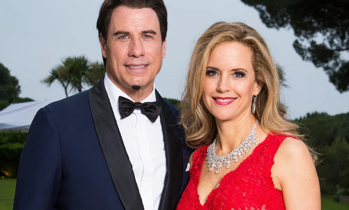 John Travolta, sobre la pérdida de su mujer: "Tuve que explicar a mi hijo las diferencias entre mi esperanza de vida y lo corta que fue la de su madre"