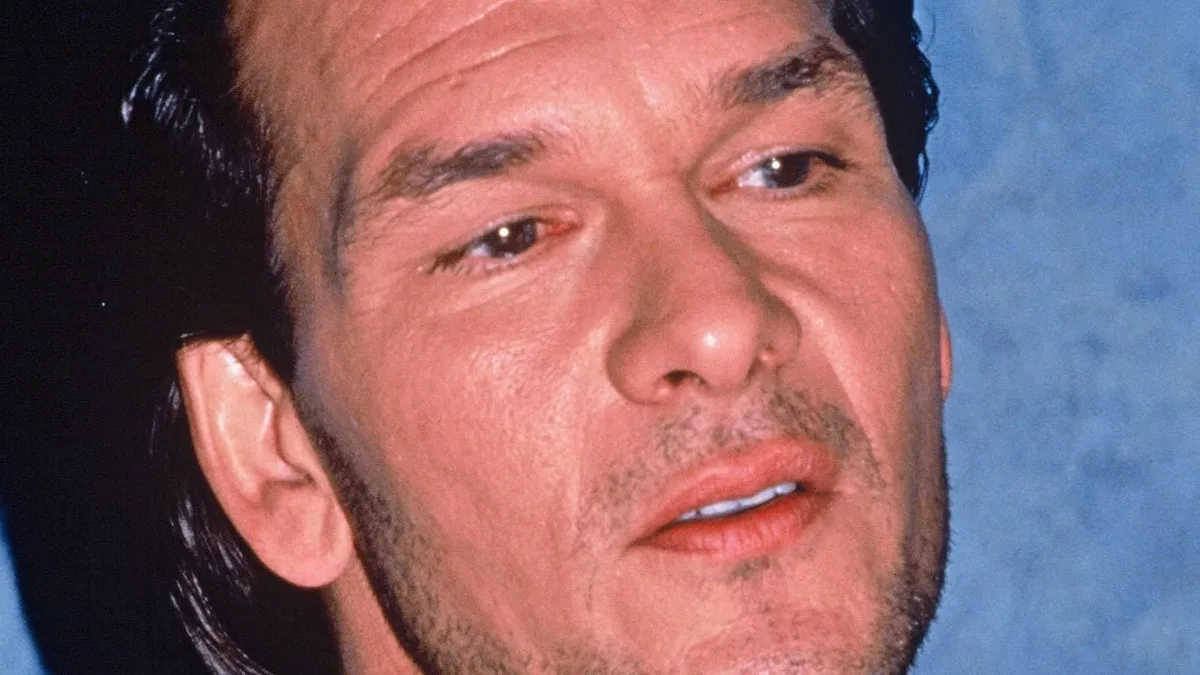 "Je savais dès le départ que c'était une daube" : il y a 23 ans, Patrick Swayze ne voulait pas reprendre son rôle culte, mais il est tout de même au générique de cette suite