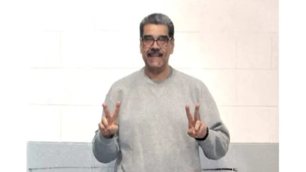 Nicolás Maduro publica fotos desde la prisión como “un regalo de amor y esperanza”