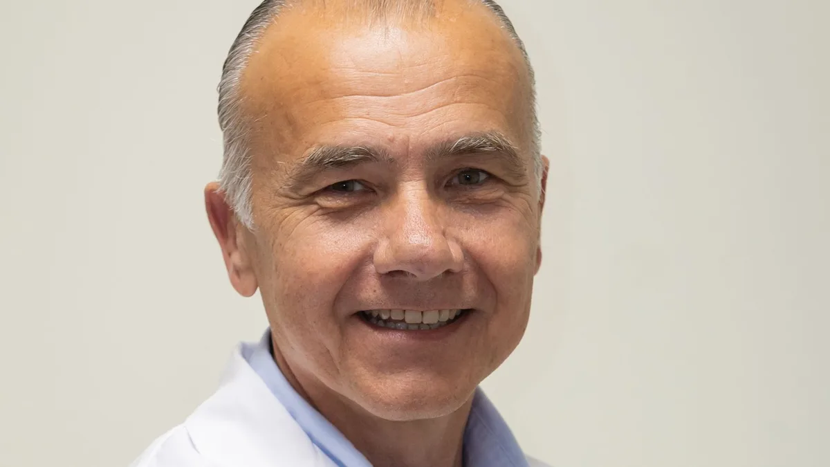 Dr. Ernesto González, ginecólogo, sobre la maniobra de Hamilton al final del embarazo: "No provoca el parto, pero sí favorece que comience por sí solo"