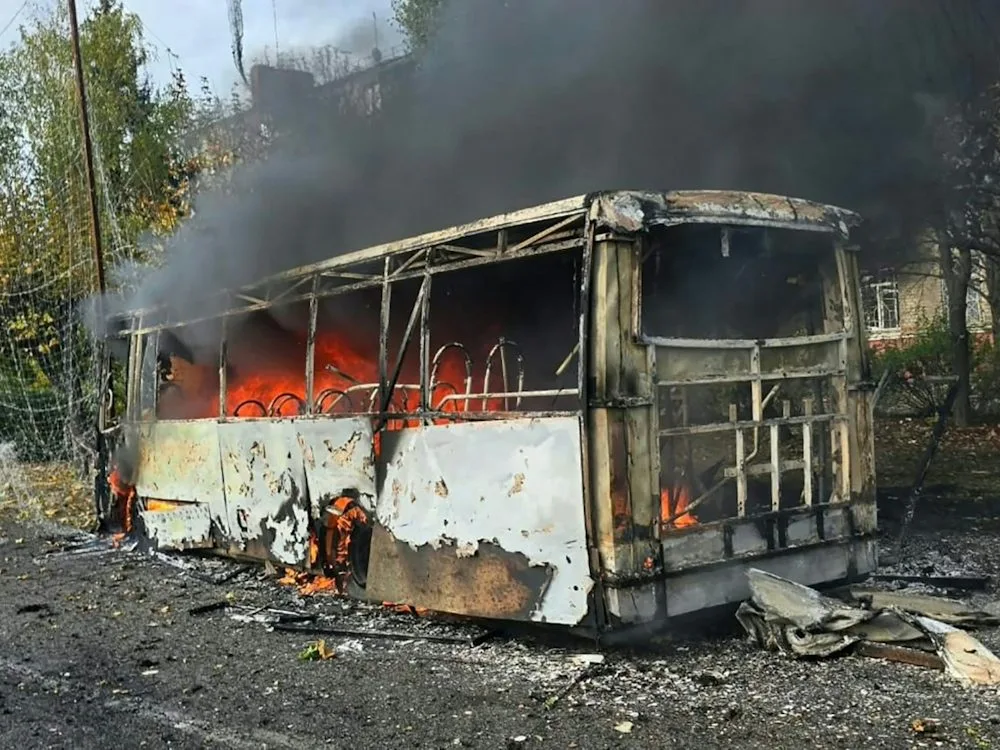 Newsblog zum Ukraine-Krieg: Ukraine: 33 Tote nach russischem Angriff auf Linienbusse in Kramatorsk