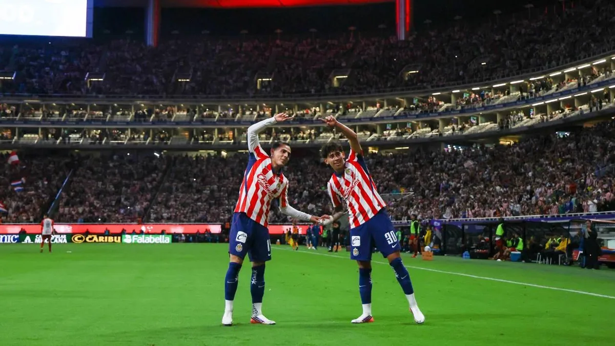 ¿Quiénes son los canteranos de Chivas más jóvenes en llegar a la Selección Mexicana Mayor?
