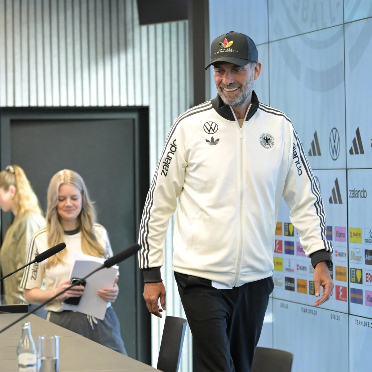 Kadernominierung - Fußball-Bundestrainer Klopp: "Nationalstolz nicht den falschen Leuten überlassen"