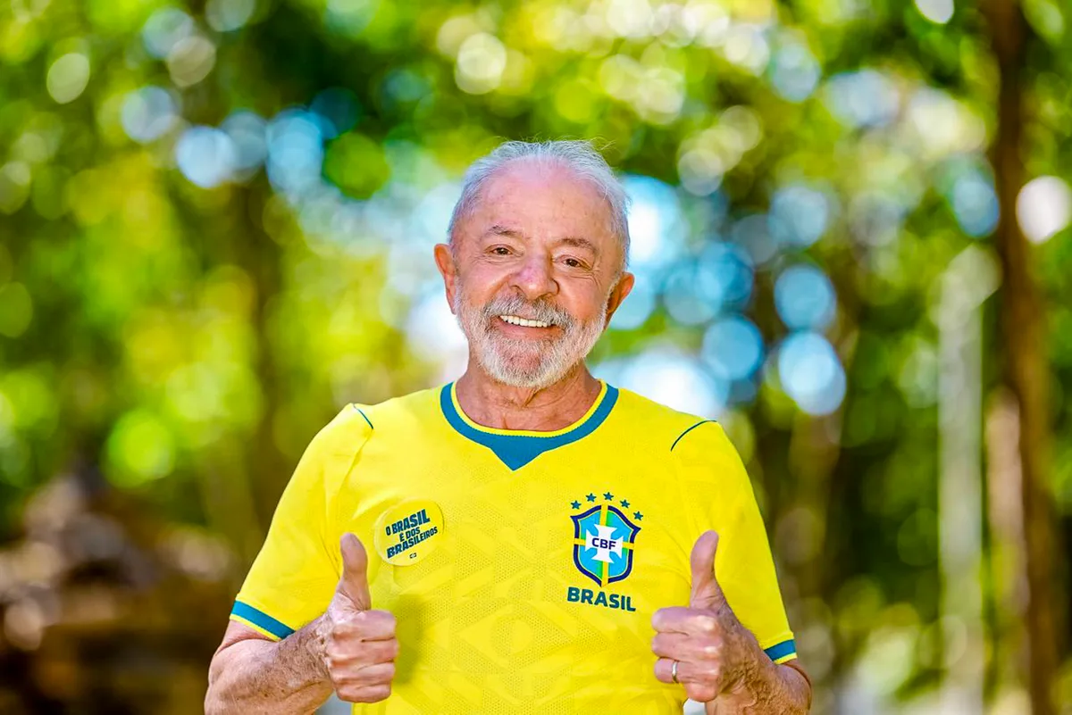 Crusoé: Lula quer um “Desenrola” para o futebol