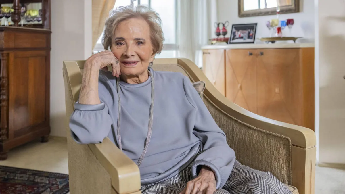 Morre Glória Menezes, uma das grandes atrizes do teatro e da TV, aos 91 anos