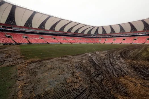 Stadiums promise to get their houses in order after PSL red cards
