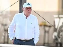 FC Bayern benachteiligt?: Hoeneß wütet wegen "Witz des Jahres"