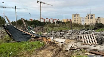 Pobreza persistente ainda afetava 61,7% das pessoas pobres em Portugal em 2025