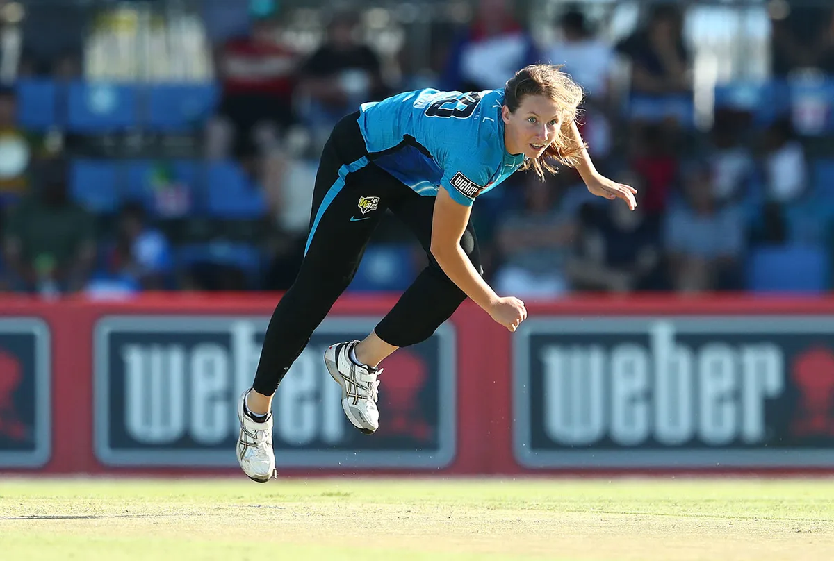 Darcie Brown ruled out of WBBL with a back injury