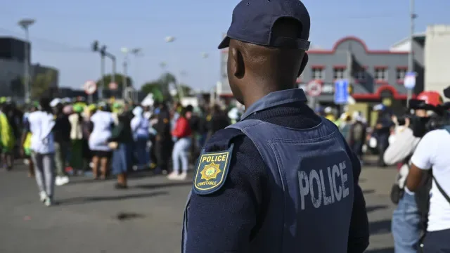 Pelo menos dois mortos num tiroteio após um funeral na África do Sul