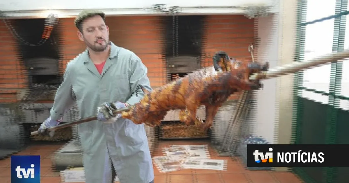 Esta receita tradicional de leitão atrai clientela de todo o país. E não, não é servida na Bairrada nem na Mealhada