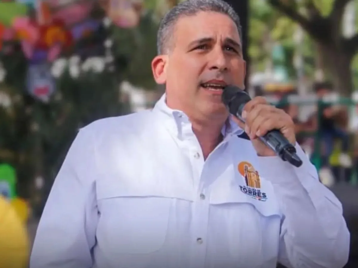 Oposición denuncia la detención del exalcalde Javier Oropeza a su regreso del exilio