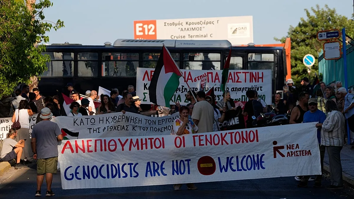 Grécia: protesto no porto de Pireu contra cruzeiro israelita