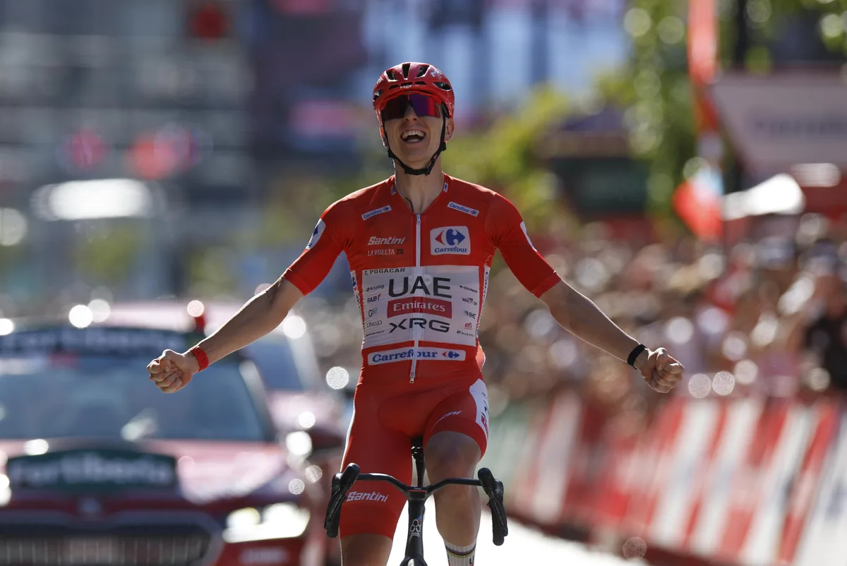 ¡Monólogo de campeón! Pogacar arrasa en La Vuelta a España y destroza la general