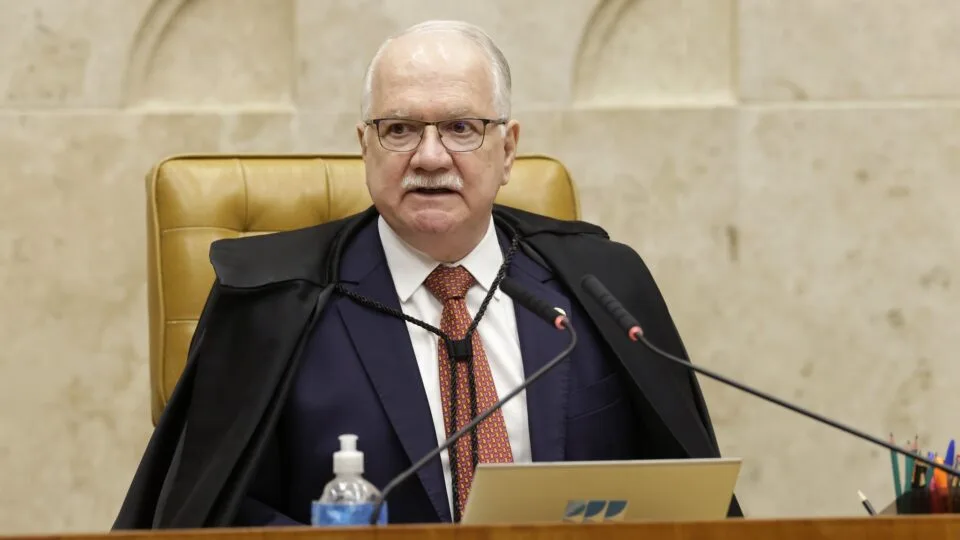 Fachin propõe código de ética sem punição e que exclui ministros do STF