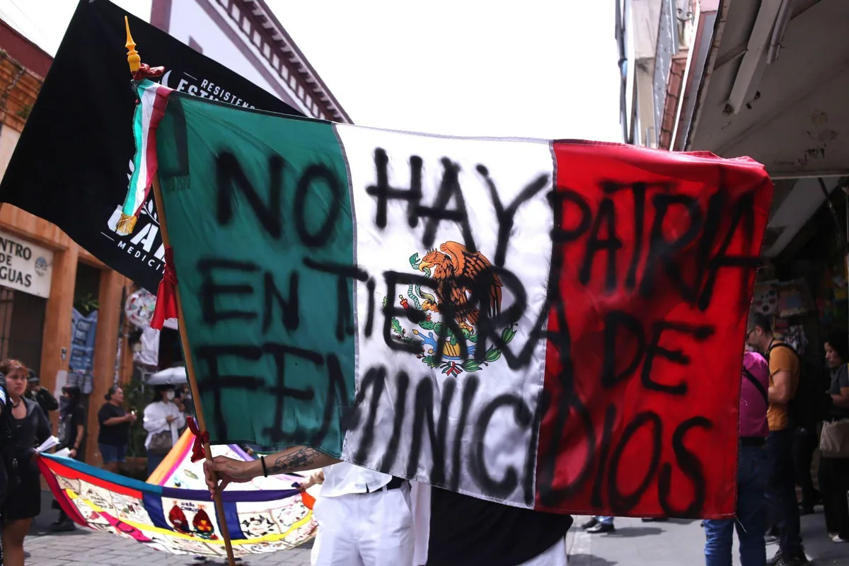 SOS: México, país corrupto, machista, feminicida y racista
