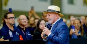 36% avaliam governo Lula como ruim ou péssimo e 35% como ótimo ou bom, mostra CNT/MDA