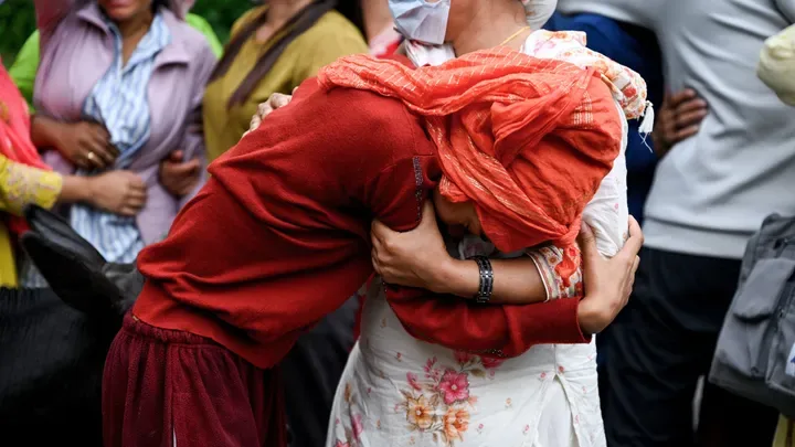 Une semaine après la crue dévastatrice au Népal, reportage dans un village englouti