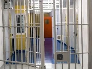 « Les renforts se font toujours attendre » : un surveillant agressé dans une prison surpeuplée de l’Hérault