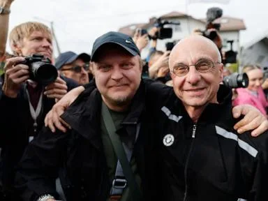 Belarus frees 25 prisoners in exchange for the US lifting some sanctions, envoy says