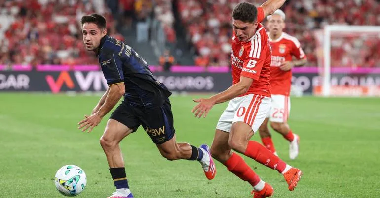 Benfica-Estoril. Marco Silva não mexe (0-0, 1')