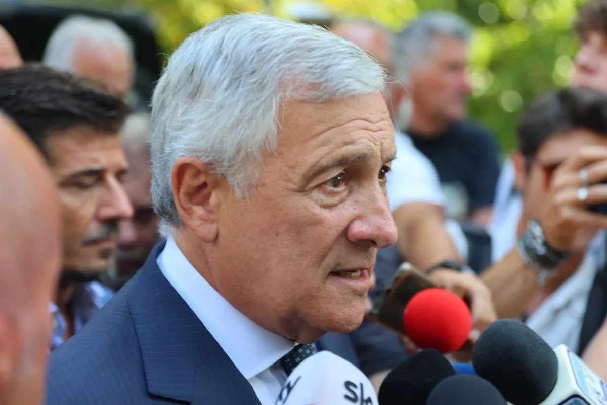 Italia subraya su apoyo a Ucrania pero rechaza el envío de tropas