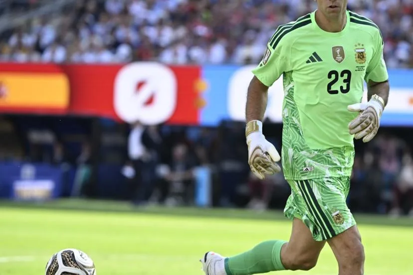 Mercato : la Juventus Turin et Aston Villa se rapprochent d'un accord pour Emiliano Martinez