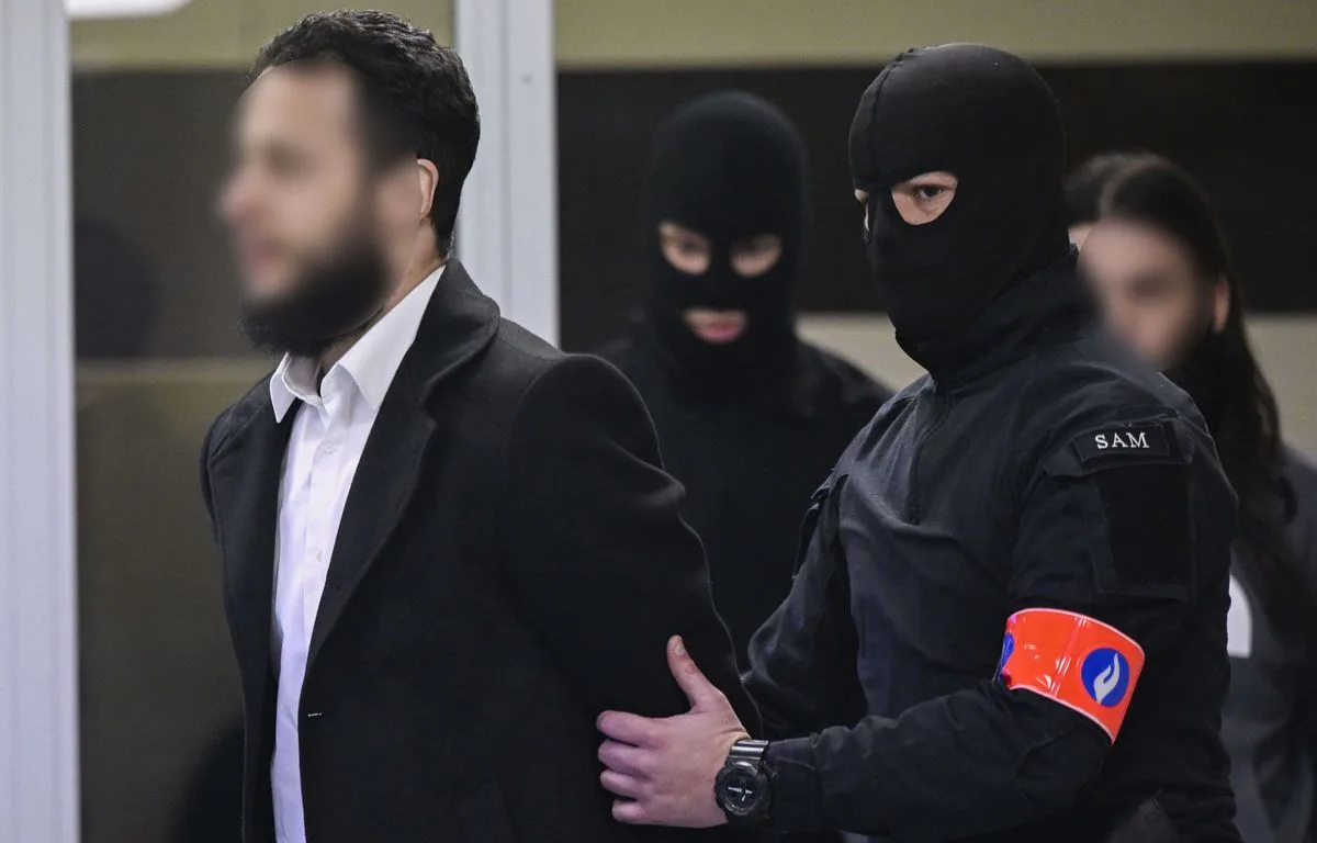 Attentats du 13-Novembre : Salah Abdeslam devra rester à l’isolement, tranche le tribunal