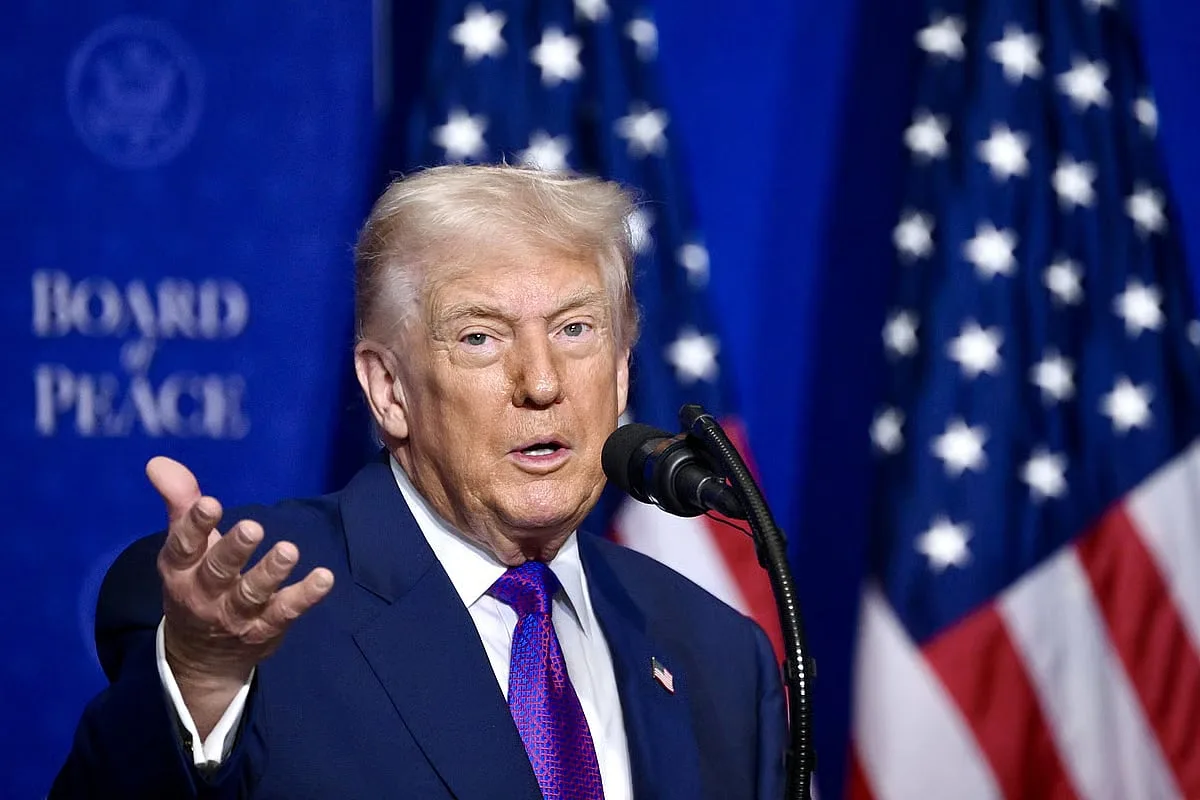 "É altura de a Ucrânia arranjar um novo presidente". Trump diz que Zelensky não fez o suficiente para ter paz