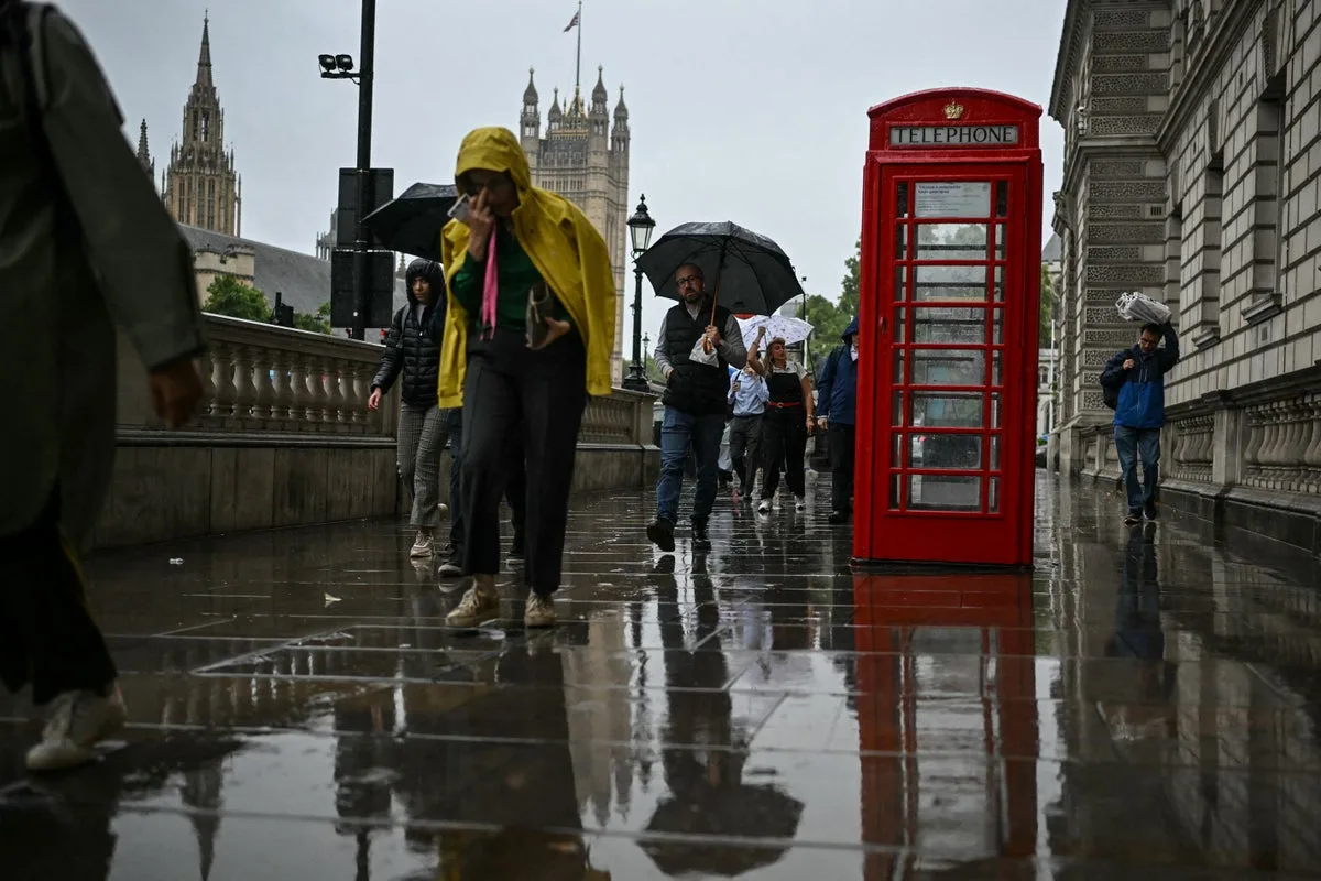 Thames Water confirms hosepipe ban to stay for millions despite wet September