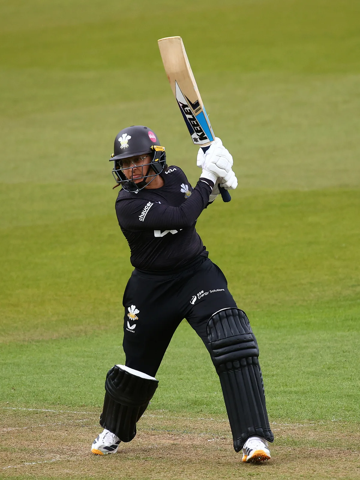 Chatterji stars with bat and ball as Surrey ease past Essex
