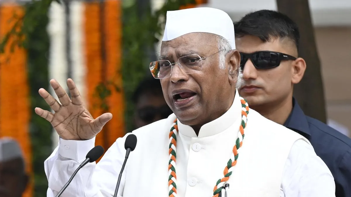 ‘Attempt to stigmatise dissent’: Opposition hits out at PM Modi over ‘dimagi Naxal’ jibe