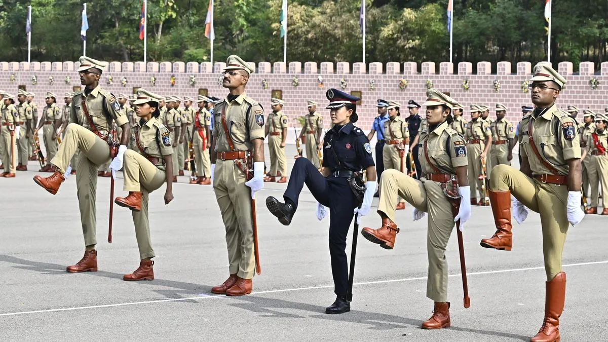 Home Minister Amit Shah advises new IPS officers to stay away from publicity, earn recognition through performance