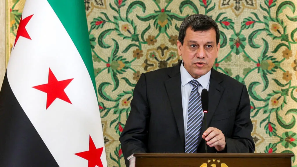 Syrie : le chef kurde Mazloum Abdi nommé conseiller présidentiel, le kurde autorisé dans les écoles