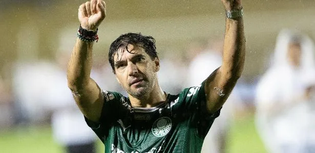 'Abel fora do Palmeiras eu só acredito vendo', diz Danilo Lavieri