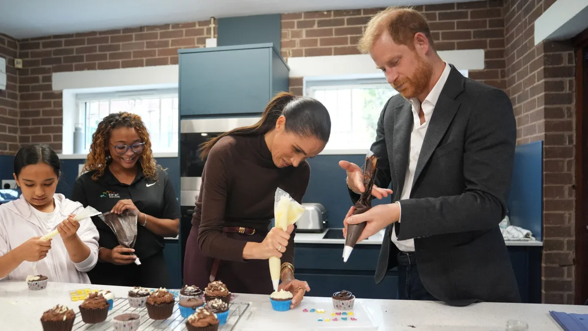Bei Hofe: Warum nur verzichtet Meghan auf ihren Verlobungsring?