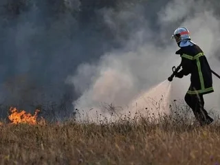 Un incendie ravage cinq hectares d’un champ dans le Maine-et-Loire