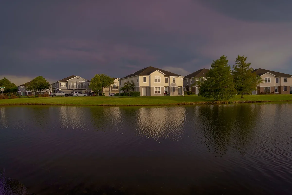 El mercado de Florida ya no cae: lo que dice el pronóstico oficial de los Realtors para este año