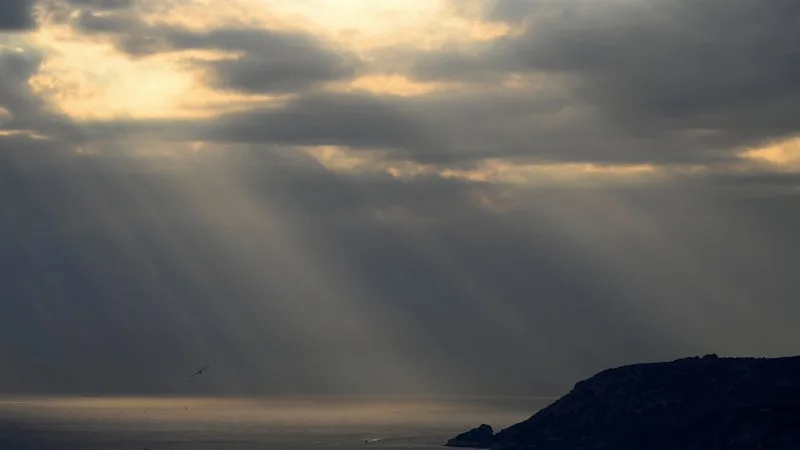 Estival au sud, automnal au nord: la météo coupe la France en deux pour ce dernier week-end d'août