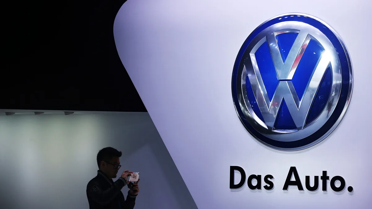 Volkswagen expulsa do índice Stoxx 50 pela primeira vez em 15 anos