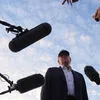 Trump diz que EUA sairão do Irão, a não ser que decidam "ficar com o petróleo"