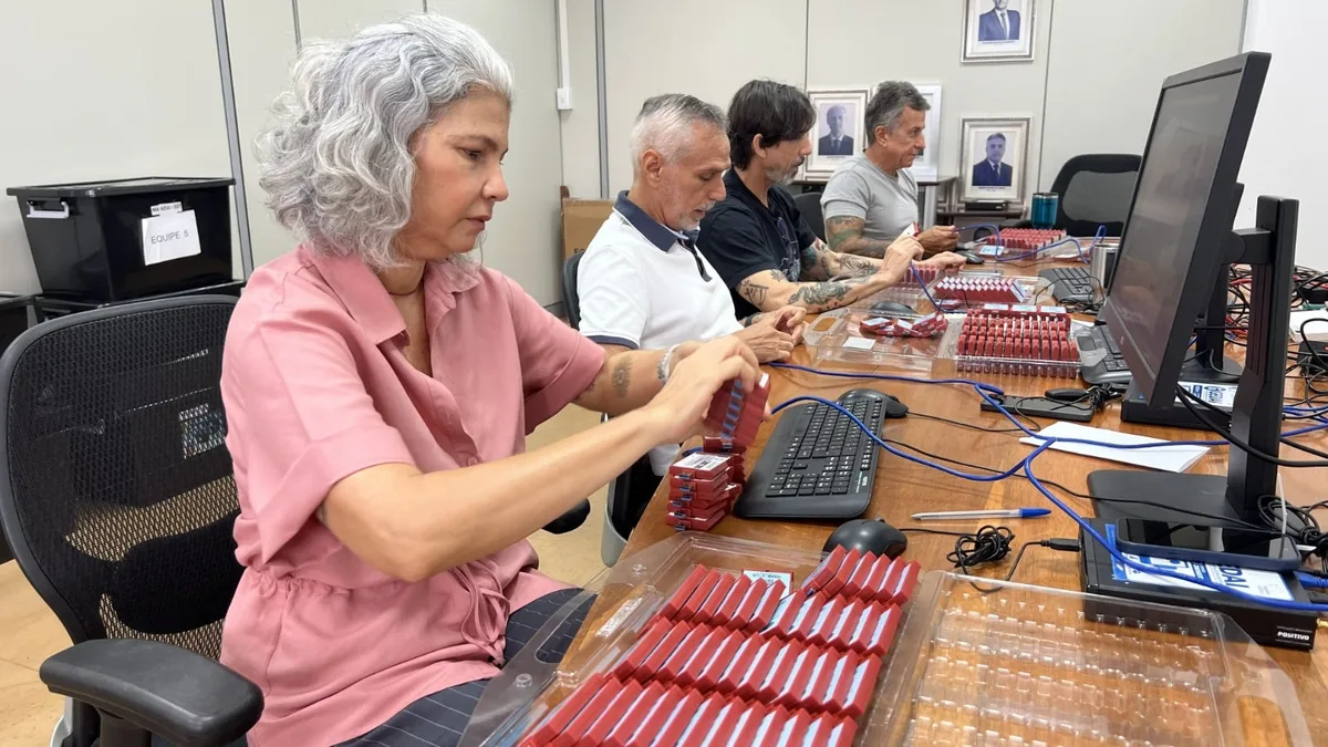 Mais de 1500 urnas eletrônicas são preparadas para o segundo turno das eleições em Roraima