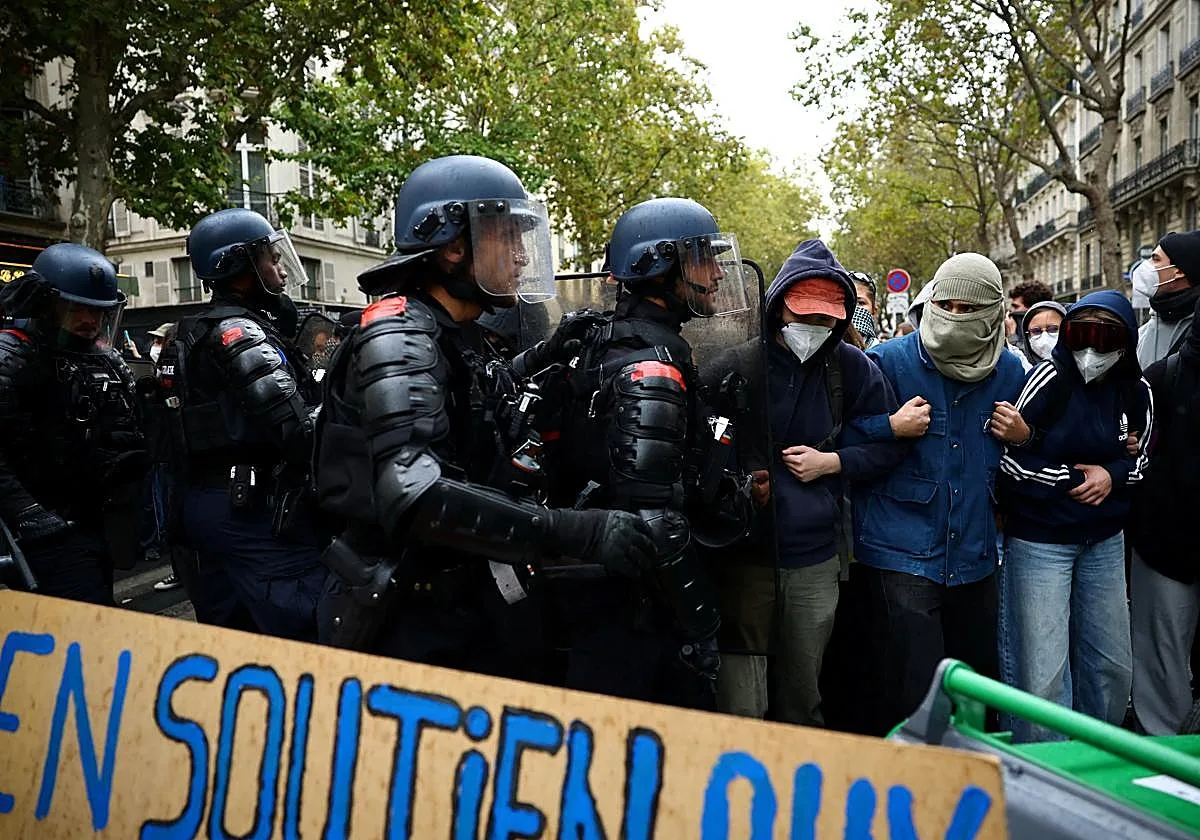 Qué reivindican los estudiantes franceses y cómo las manifestaciones se han extendido a todo el país