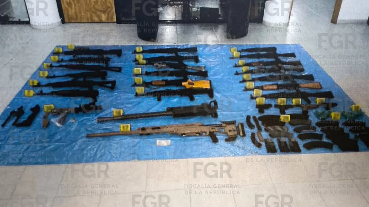 Sentencian a un hombre y una mujer por transportar armas y arsenal bélico en una carretera de Tamaulipas