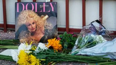"Danke, Dolly": Gedenken an Parton bei Musical