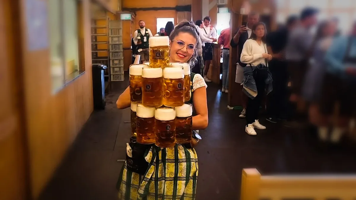 So viel schleppt keiner - Wiesn-Kellnerin braucht kein Fitnessstudio