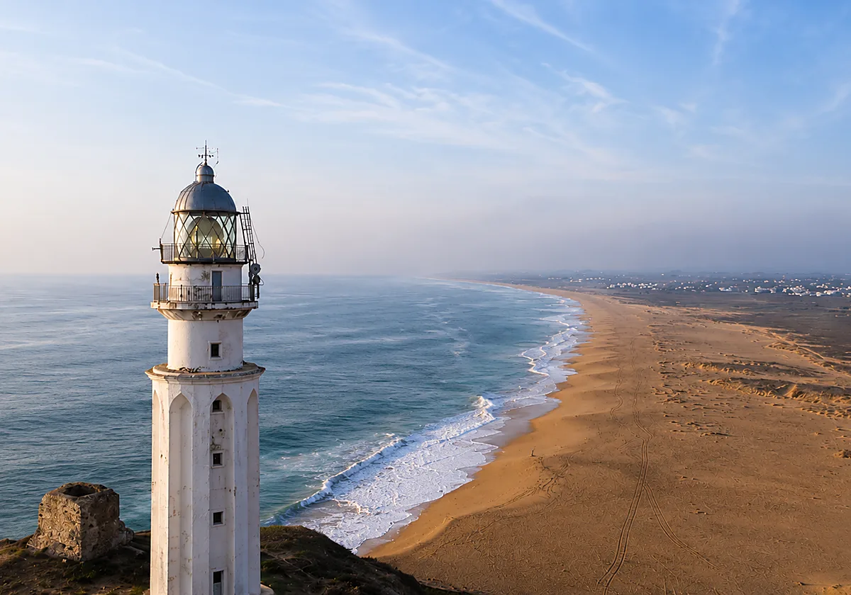 La playa de Cádiz donde el atardecer parece de película y todavía puedes encontrar sitio si sabes cuándo ir