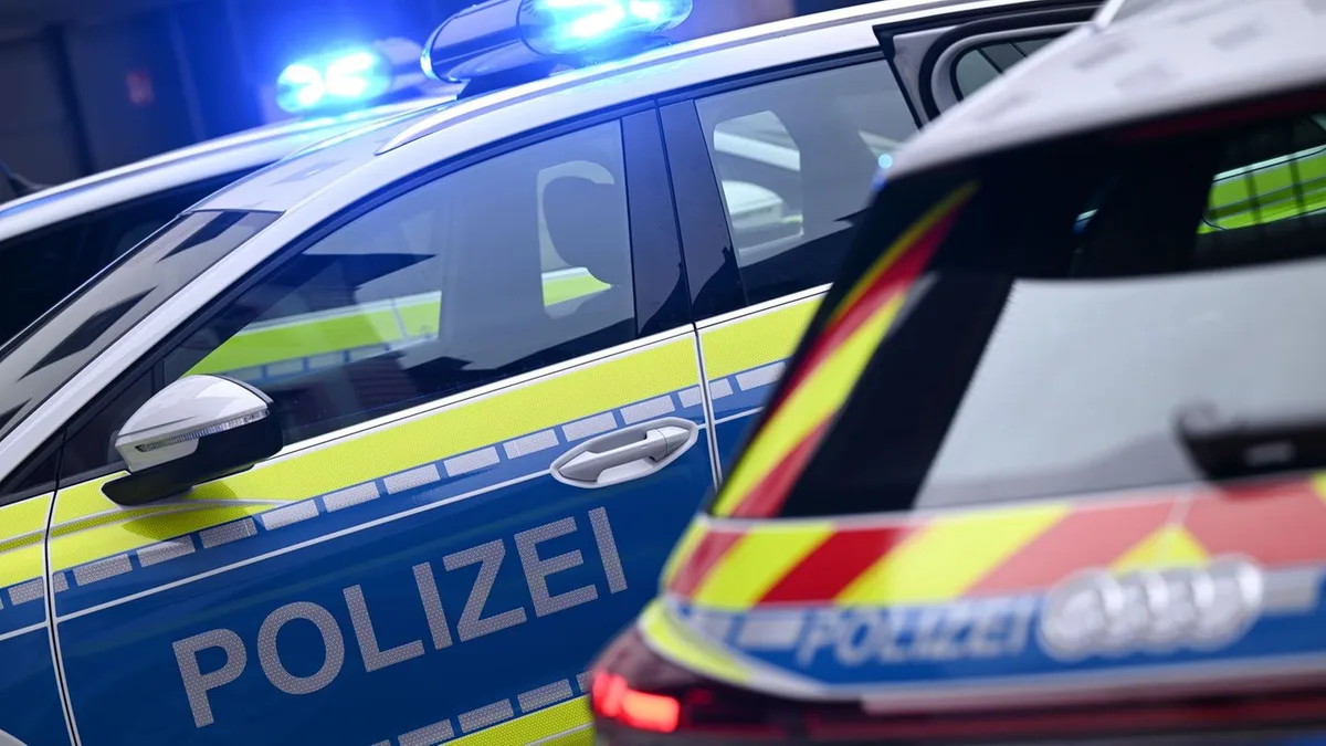 Tödlicher Messerangriff: Polizei: Mann verletzt Frau mit Messer tödlich